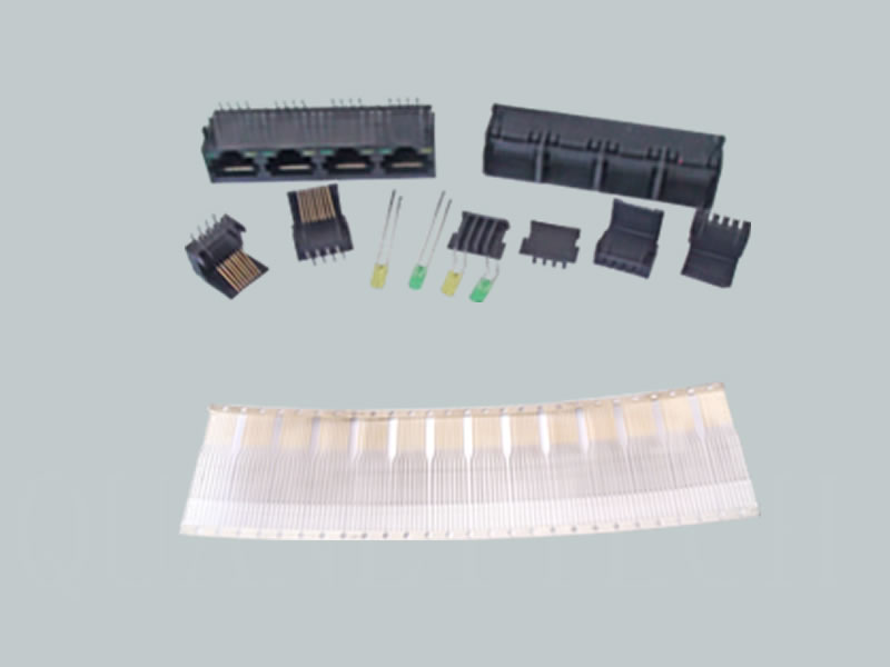 8188BN（CN、EN）全自動成品組裝機(jī)樣品